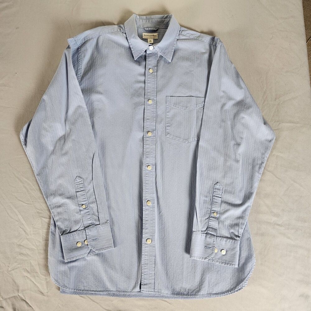 Banana Republic Men’s XL Light Blue Button Down Shirt 100% Cotton Long Sleeve